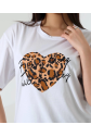 Leopar kalp baskılı tişört