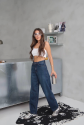 Arkadan tokalı jeans pantolon