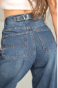 Arkadan tokalı jeans pantolon