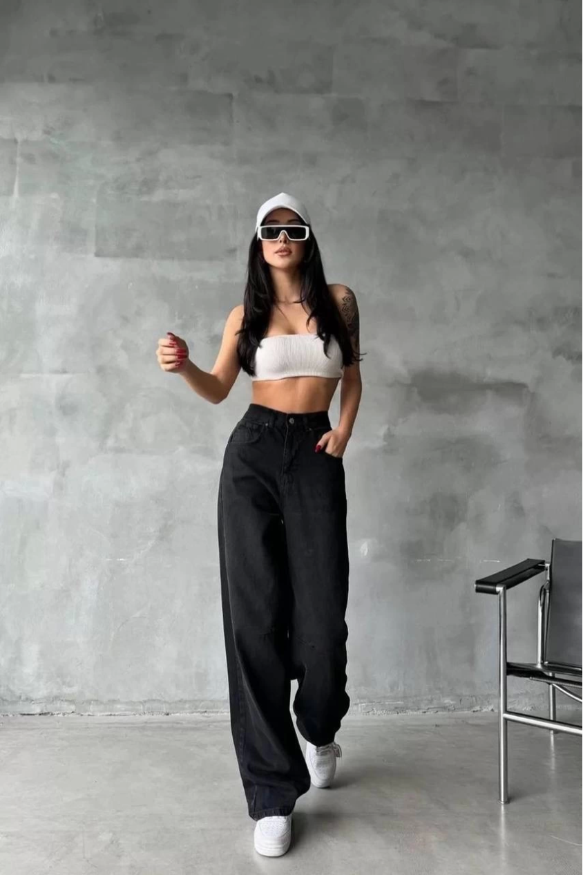 Arkadan tokalı jeans pantolon siyah