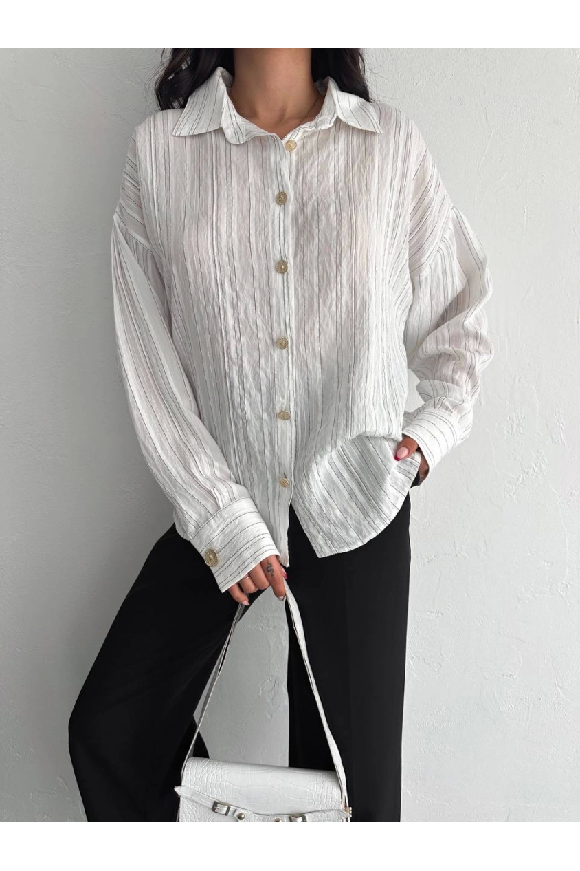 Çizgili oversize gömlek Çizgili oversize gömlek