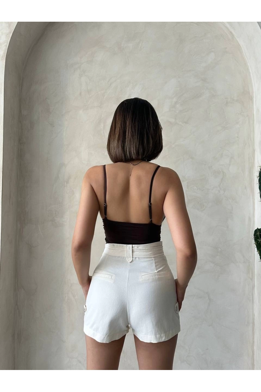 Kemer detaylı gabardin şort krem s25289