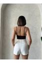 Kemer detaylı gabardin şort krem s25289