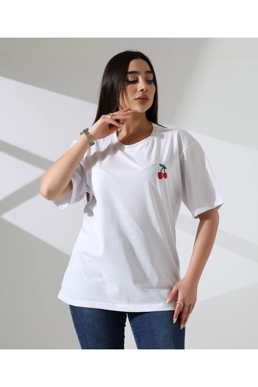 Kiraz işlemeli tişört