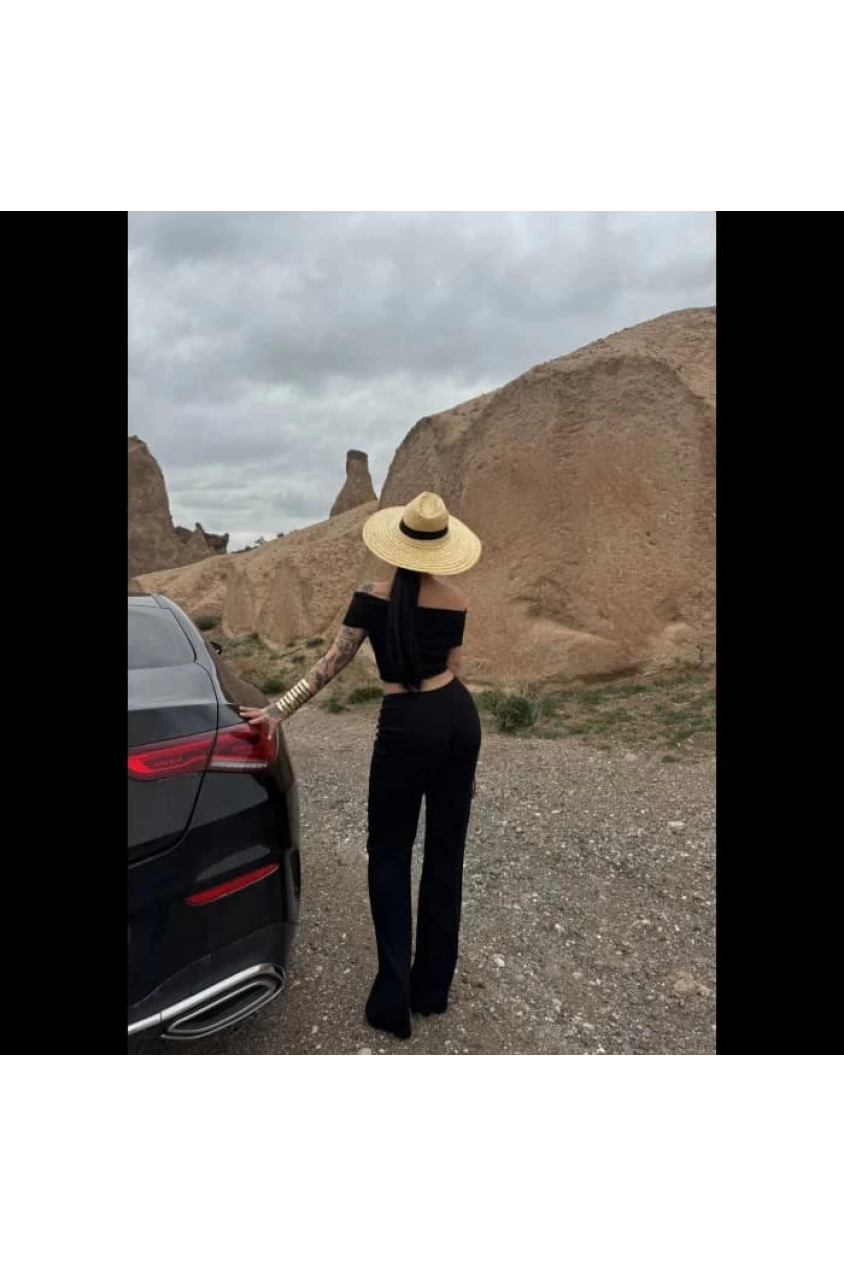 Madonna yaka bol paça pantolonlu takım