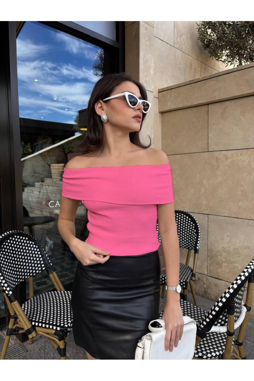 Madonna yaka sıfır kol bluz pembe