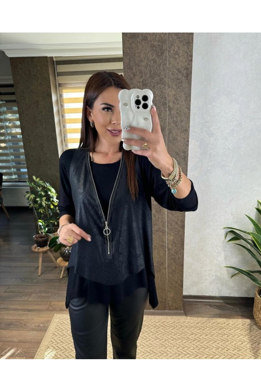 Kadın Uzun Kol Asimetrik Kesim Viskon Bluz Ve çatlak Deri Görünümlü Fermuar Detaylı Yelek Ikili Takım