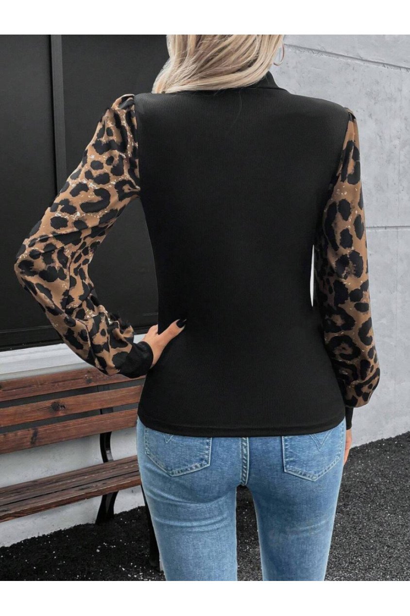 Kadın Uzun Kollu Yarı Balıkçı Yaka Leopar Detaylı Kaşkorse Bluz