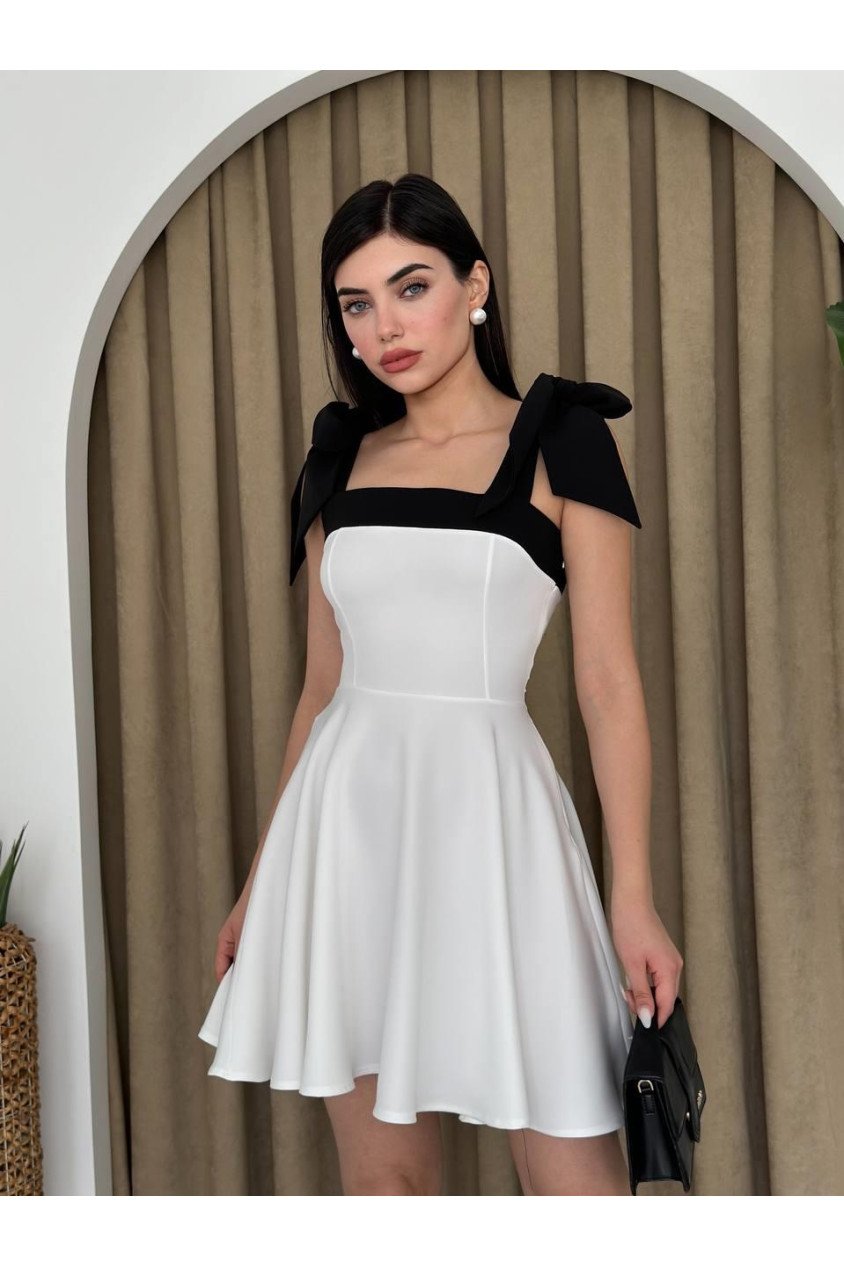 Cloche Omuzu Fiyonklu Elbise