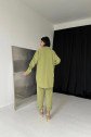 Yeşil Gömlek Ve Çıtçıtlı Pantolon Takım