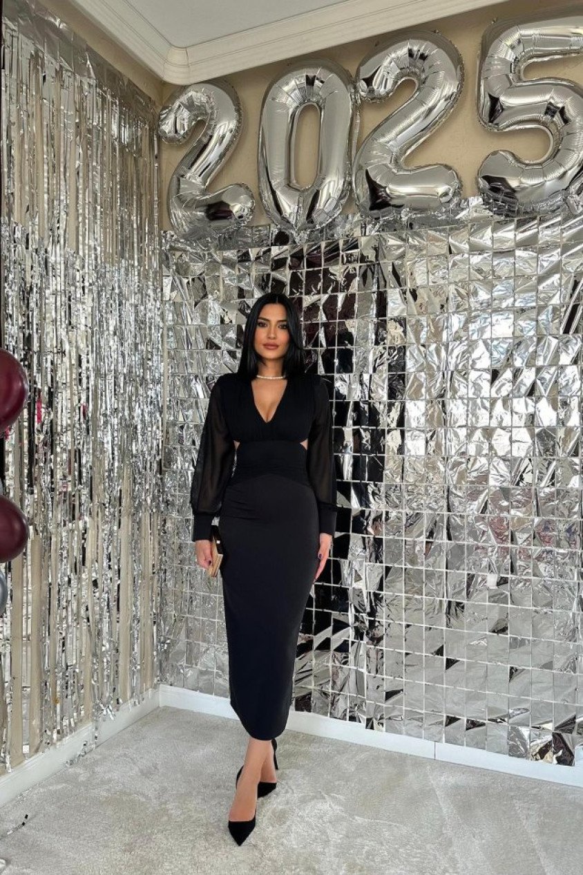 Siyah Kolları Şifon Arka Bel Detaylı Elbise