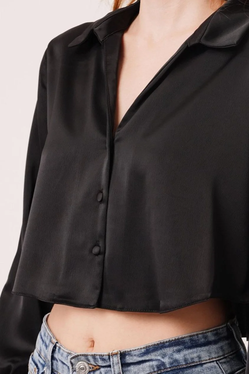 Saten Crop Model Siyah Gömlek