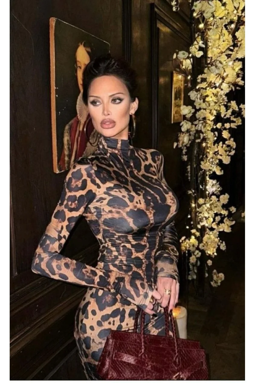 Kadın Yarım Balıkçı Yaka Uzun Kollu Leopar Baskılı Atlas Kumaş Maxi Boy Elbise