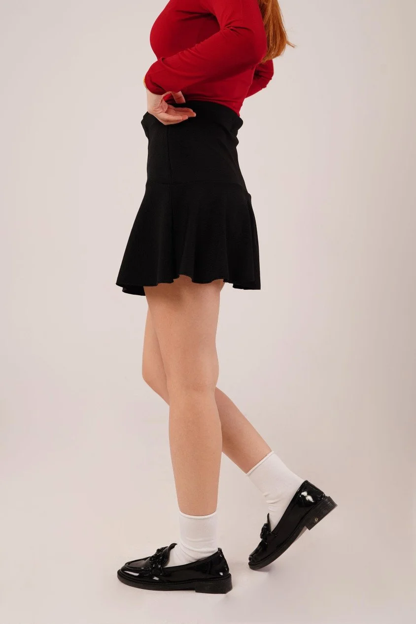 İçi Şortlu Siyah Mini Etek