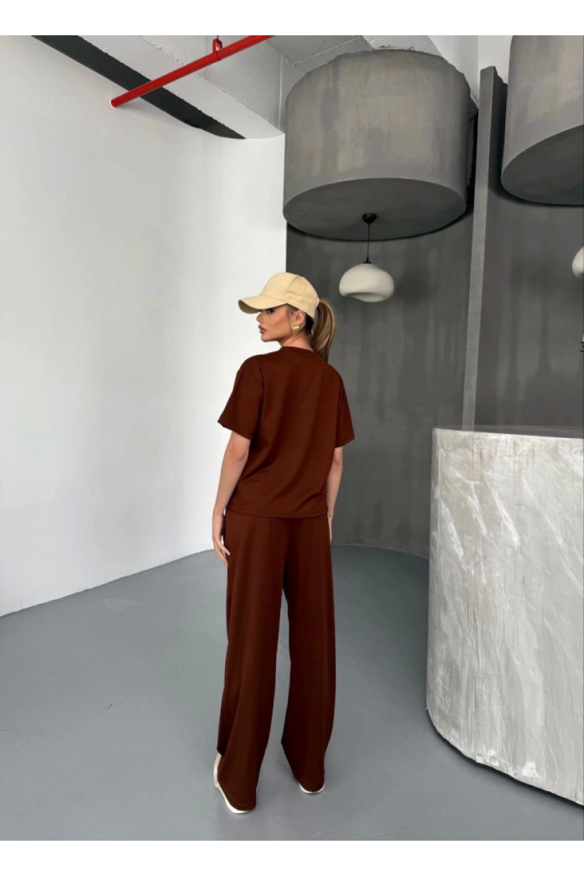 Osy Modal Yumuşak Dokulu Kumaş Kısa Kollu Bluz Rahat Pantalon Ikili Takım- Kahverengi