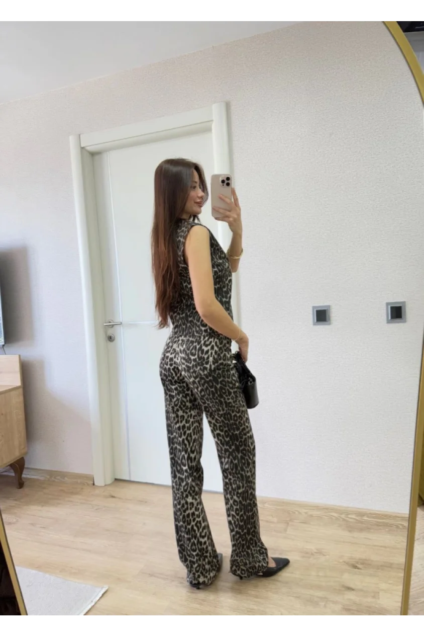 Leopar Desenli Düğmeli Bluzlu Pantolon İkili Takım -Leopar