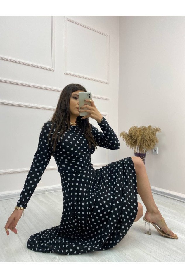 Kadın Krep Kumaş Uzun Kollu Tam Boy Puantiyeli Elbise 132 Cm