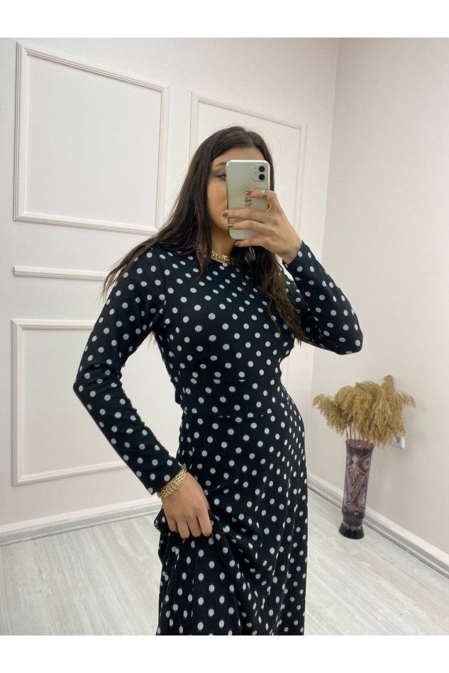 Kadın Krep Kumaş Uzun Kollu Tam Boy Puantiyeli Elbise 132 Cm