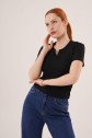 Kısa Kollu Yaka Detaylı Kaşkorse Siyah Bluz