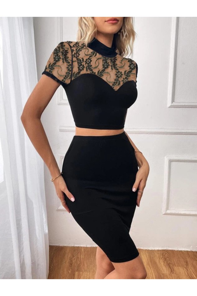 Kadın Kısa Kollu Yarı Balıkçı Yaka Dantelli Straplez Ithal Krep Crop Bluz Ve Etek Ikili Takım