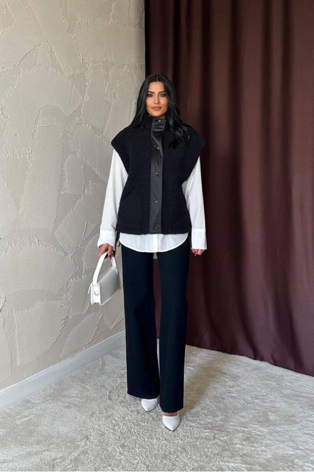 Siyah Yanları Bağlı Yelek