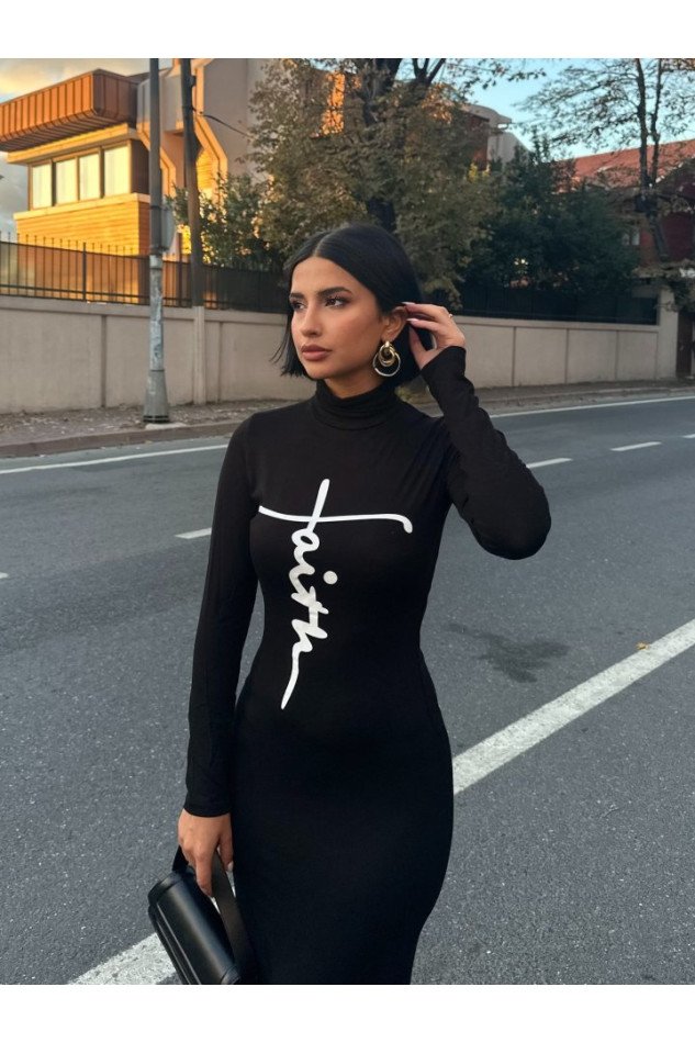 Kadın Uzun Kollu Boğazlı Baskı Detaylı Viskon Tam Boy Elbise