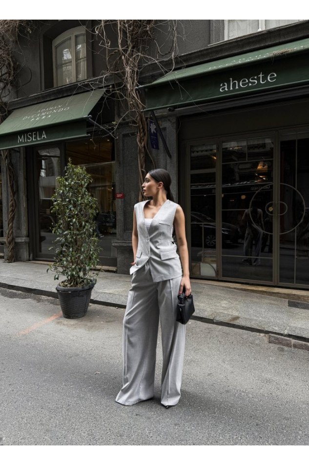 Poly Viscose Arkasi Düğme Ve Kemer Detayli Yelek Pantolon Takim