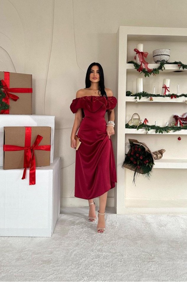 Bordo Omuz Büzgülü Saten Elbise
