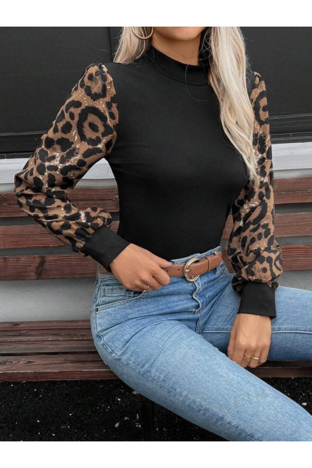 Kadın Uzun Kollu Yarı Balıkçı Yaka Leopar Detaylı Kaşkorse Bluz